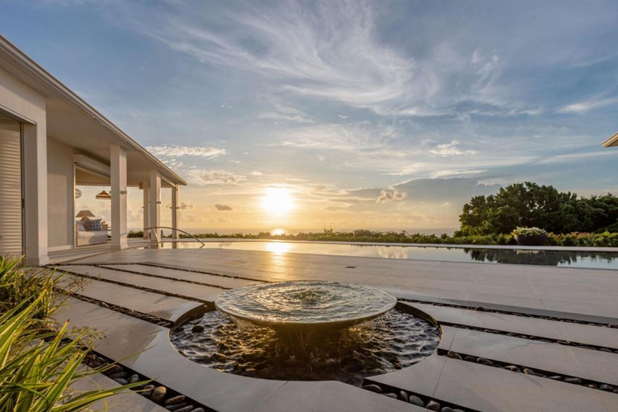 Incredible Views Of Sea From The Pool - Cool Breeze Villa Saint James Exterior photo